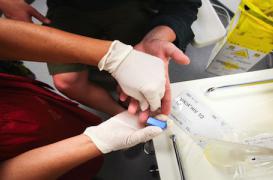 Les  tests rapides du sida touchent des populations vulnérables