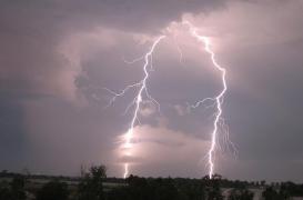 Foudre : une quinzaine de jeunes frappés dans la Vienne