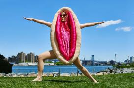 Santé féminine : un vagin géant pour sensibiliser sur les inégalités