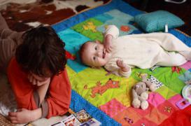 Bébés de faible poids: la réponse aux médicaments durablement perturbée   