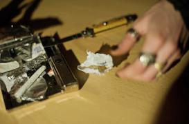 Drogues dans le monde : un fléau pour les hommes jeunes