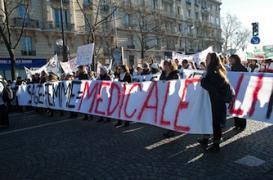 Sages-femmes : le Collectif menace d'une crise sans précédent 