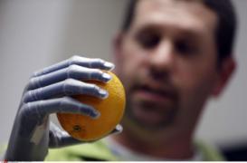 Restaurer les sensations du toucher chez les amputés