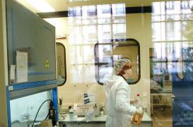 Vaccin anti-VIH : un virus difficile à cibler