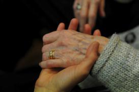 Rajeunissement des mains : les Françaises en raffolent