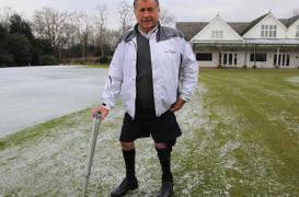  Un exosquelette permet à un homme de remarcher