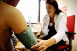 Les médecins font monter la tension de leurs patients   