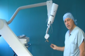 Opérer et irradier en même temps