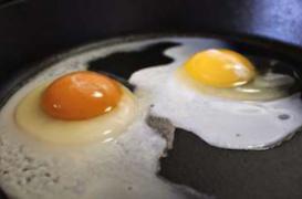 Trop de protéines au dîner réduisent la masse musculaire