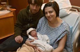 Accouchements : les femmes subissent moins d'épisiotomies