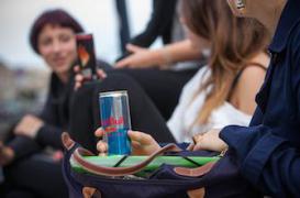 Boissons énergisantes : une association prône l'interdiction pour les moins de 16 ans