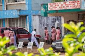 Ebola : la Sierra Leone met le pays en quarantaine pendant 3 jours