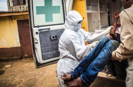 Ebola : le nombre de nouveaux cas au plus bas depuis cet été