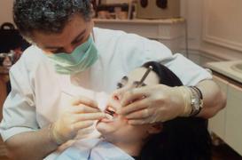 Médicaments : pastilles et sirops favorisent les caries