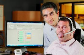 Un piercing sur la langue pour contrôler son fauteuil roulant