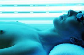 Cabines de bronzage : les dermatologues  pointent les dangers