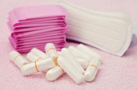 Protections féminines : des traces de composés toxiques mises en évidence