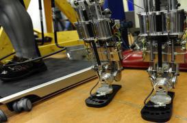 La course des chercheurs pour redonner une motricité à des paralysés