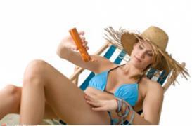 Coups de soleil : les compléments alimentaires ne remplacent pas la crème solaire 