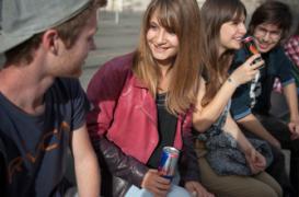 La consommation de boissons énergisantes souvent associée à d'autres drogues