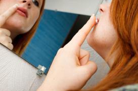 Acné : l'effet anti-vieillissement de la peau 