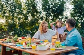 Vacances : quels sont les effets du changement de rythme sur la digestion ?