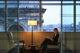 Faible luminosité : un bleu artificiel pour régler son horloge biologique 