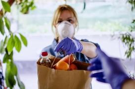Crise sociale : avec la Covid-19, la demande d'aide alimentaire explose en France