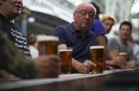 Royaume Uni : 6 pintes de bière maximum par semaine 