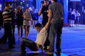 Alcool : le binge drinking a des effets durables sur le cerveau des jeunes