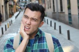 La Covid-19 fait littéralement grincer des dents 