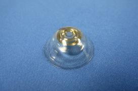 Des lentilles télescopiques pour aider les déficients visuels