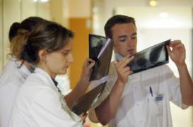 Les femmes-médecins sacrifient leur carrière pour leur ménage