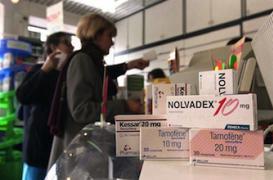 Cancer du sein: 1 femme sur 2 suit mal son traitement