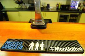 Cancer localisé  de la prostate : le suivi fait aussi bien que la chirurgie