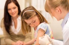Méningite : 47 communes visées par la vaccination en Bretagne
