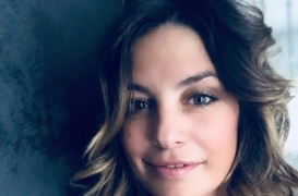 Très émue, l’actrice Laetitia Milot raconte son combat contre l’endométriose