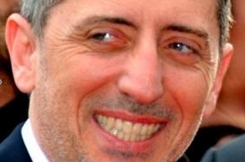 Covid-19 : Gad Elmaleh a eu des complications cardiaques associées