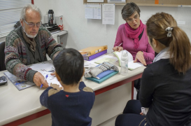 Migrants : la Croix-Rouge distribuera des carnets de santé