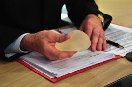 Procès des prothèses PIP : les leçons d'un scandale sanitaire