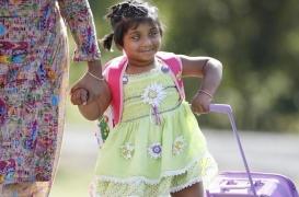 Choity Khatun : opération réussie sur la  fillette à trois jambes