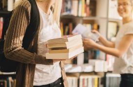 Pourquoi être dans une librairie donne envie d’aller à la selle ? 