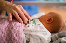 Covid-19 : une dizaine de nourrissons hospitalisés à Nice 