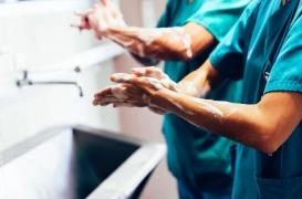 Est-ce que les femmes et les hommes doivent être soignés différemment ? 