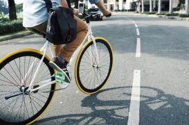 Pourquoi aller au travail en voiture augmente les risques de maladie cardiaque et d'AVC ?