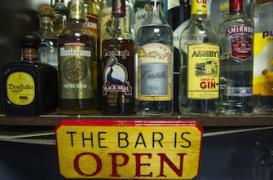 Trop d’alcool à la cinquantaine expose à un risque d'AVC précoce