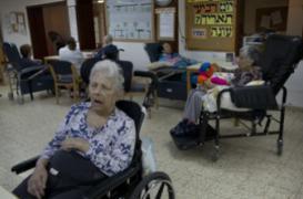 Alzheimer : avoir fait des études retarde de 7 ans la démence 