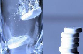 Hypertendus, attention au sel caché dans les médicaments effervescents