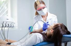 Deux centres dentaires low cost de Dentexia fermés en un mois