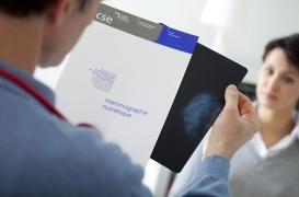 Cancer du sein : sensibiliser les femmes au dépistage dès 25 ans